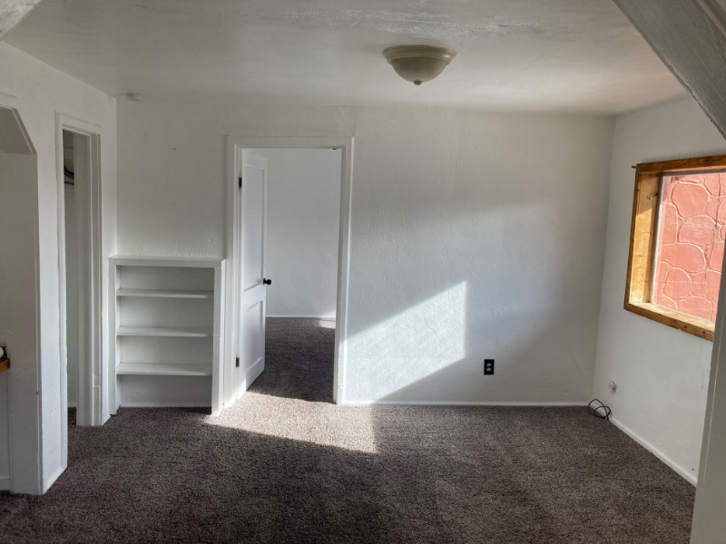 107 Waltham Ave - Photo 6 of 12