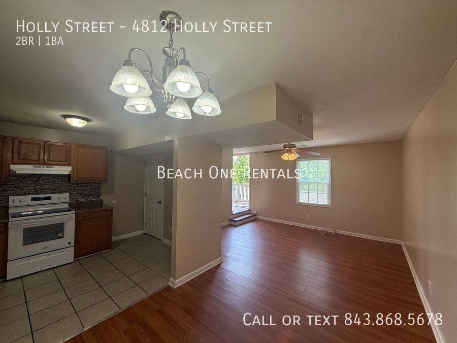 4812 Holly St - Photo 4 of 11