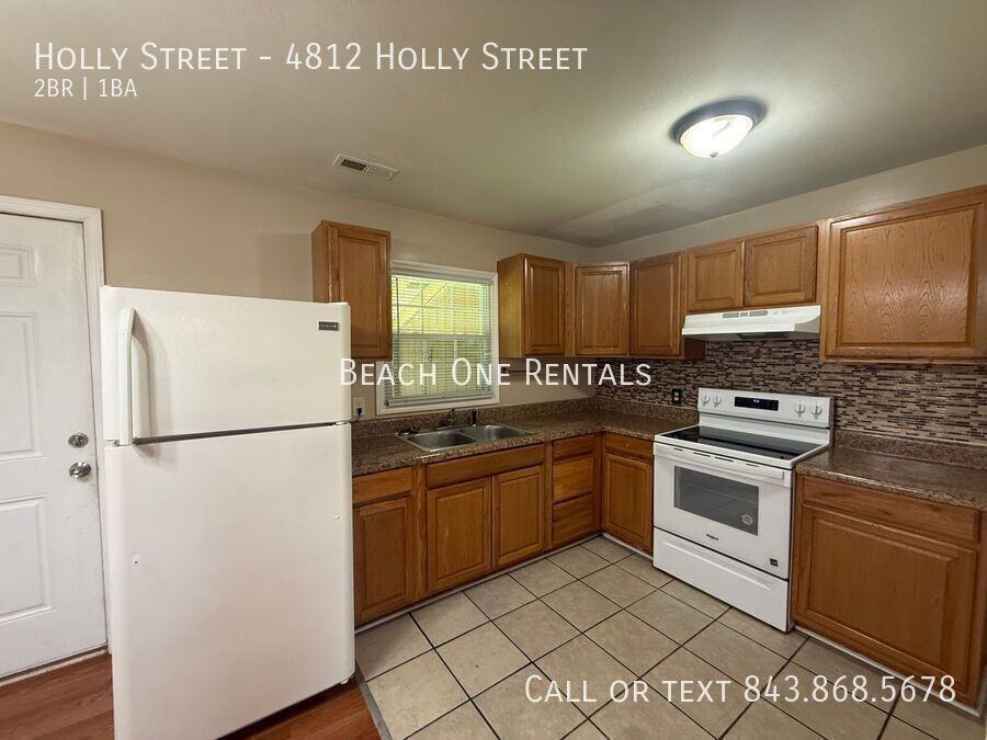 4812 Holly St - Photo 5 of 11