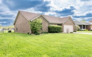 featured image of 4105 Lakeside Dr
