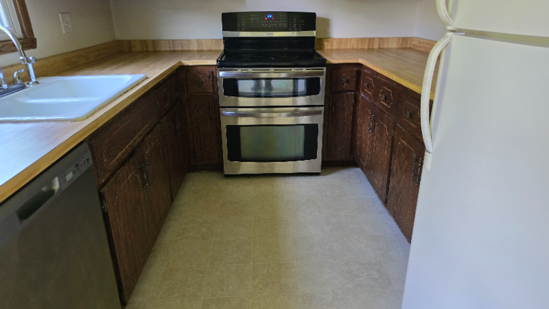16830 Dane Ct W - Photo 2 of 15
