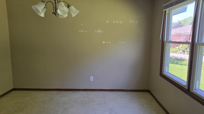 16830 Dane Ct W - Photo 3 of 15