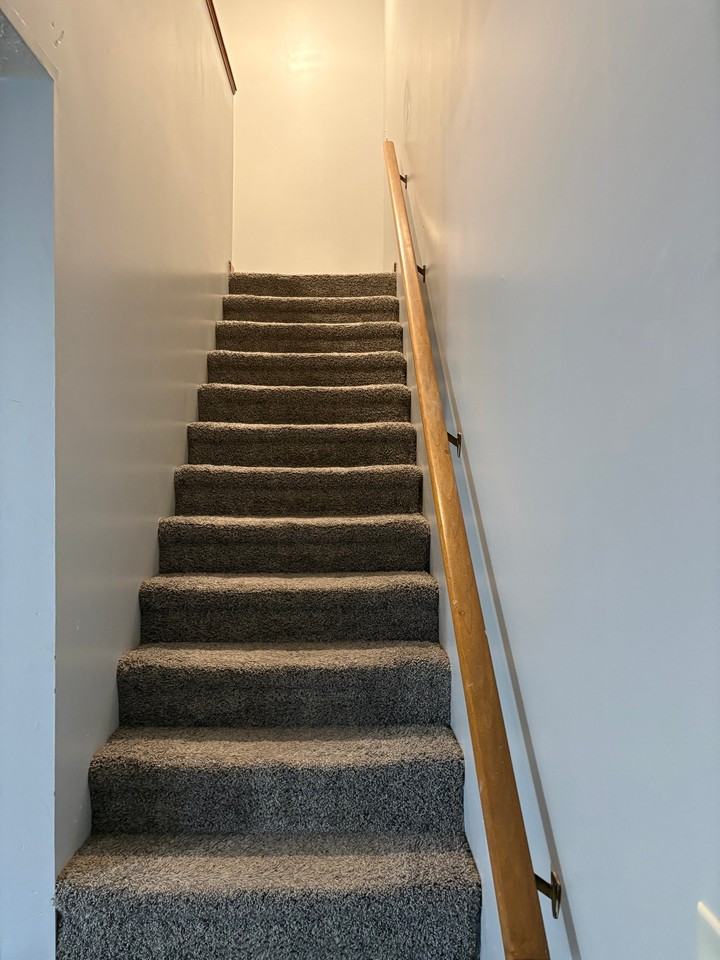 207 Florence St #B - Photo 5 of 12