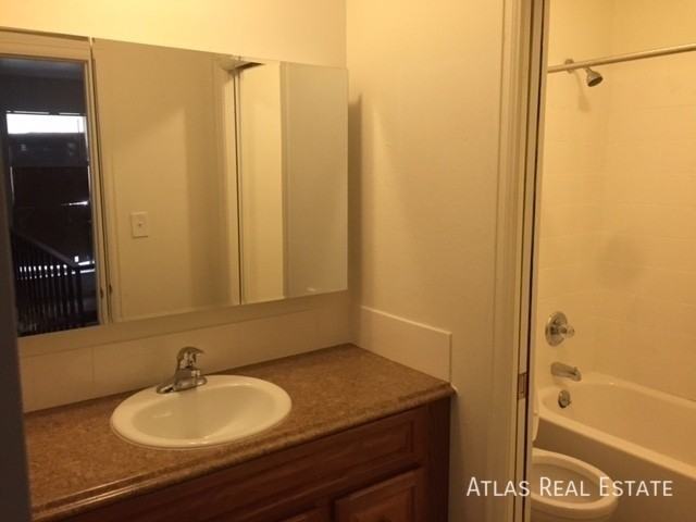 4511 Driftwood Pl - Photo 5 of 17