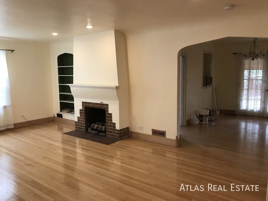 2233 S Saint Paul St - Photo 2 of 16