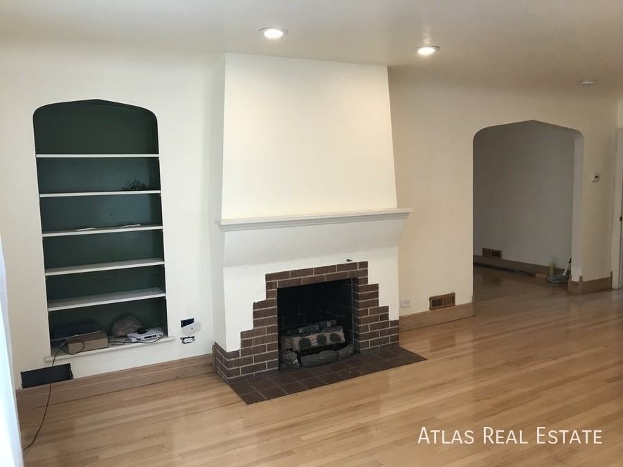 2233 S Saint Paul St - Photo 3 of 16