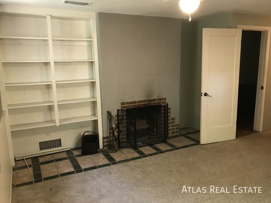 2233 S Saint Paul St - Photo 6 of 16