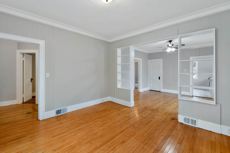 702 26th St N #1 - Photo 5 of 20