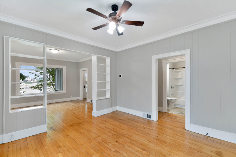 702 26th St N #1 - Photo 6 of 20