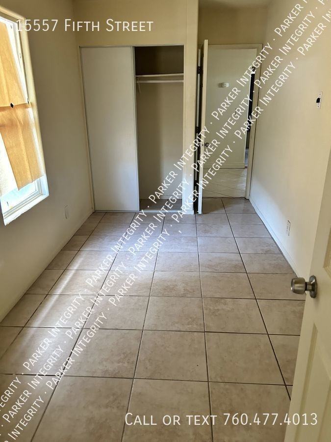 15557 5th St - Photo 2 of 8