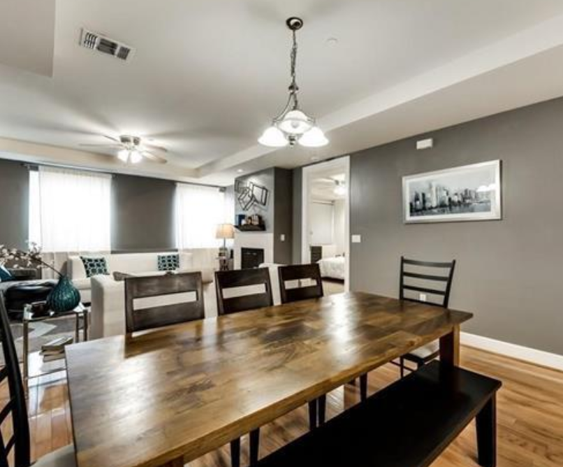 1505 Elm St
