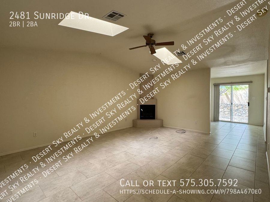 2481 Sunridge Dr - Photo 3 of 25