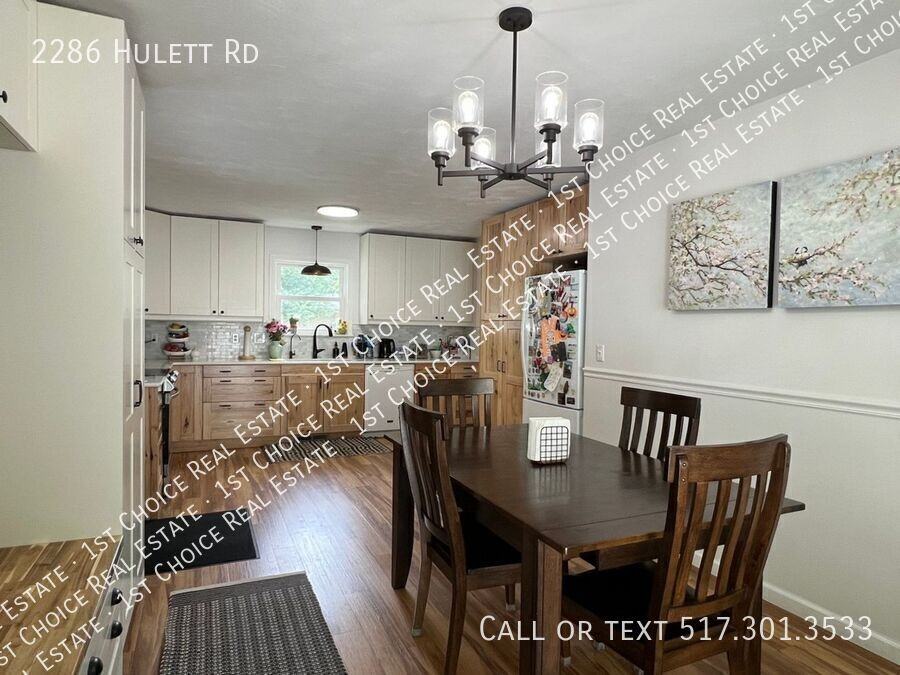 2286 Hulett Rd - Photo 2 of 19