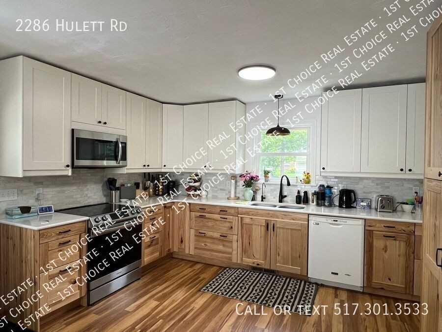 2286 Hulett Rd - Photo 3 of 19