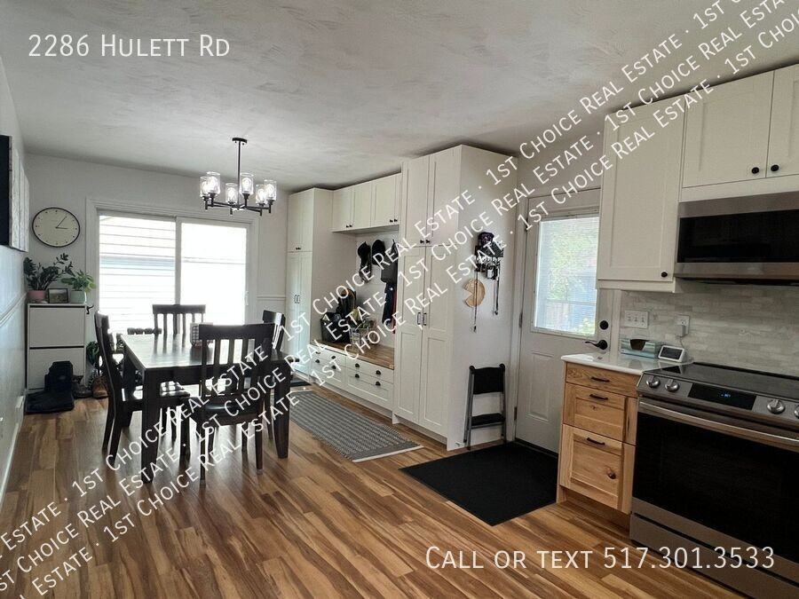 2286 Hulett Rd - Photo 4 of 19