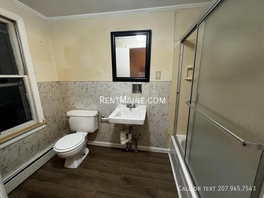 34 Sanford St #3 - Photo 6 of 7