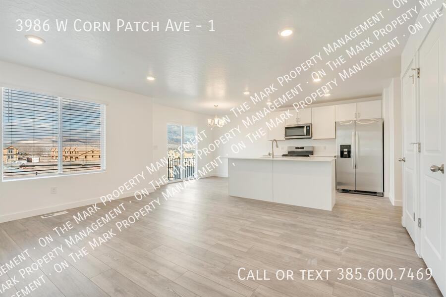 3986 W Corn Patch Ave #1 - Photo 3 of 19