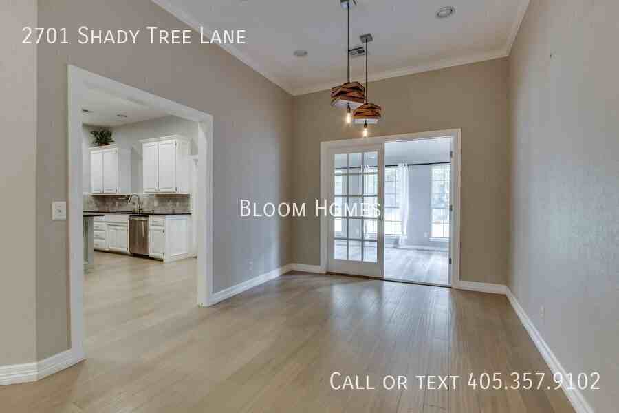 2701 Shady Tree Ln - Photo 5 of 34