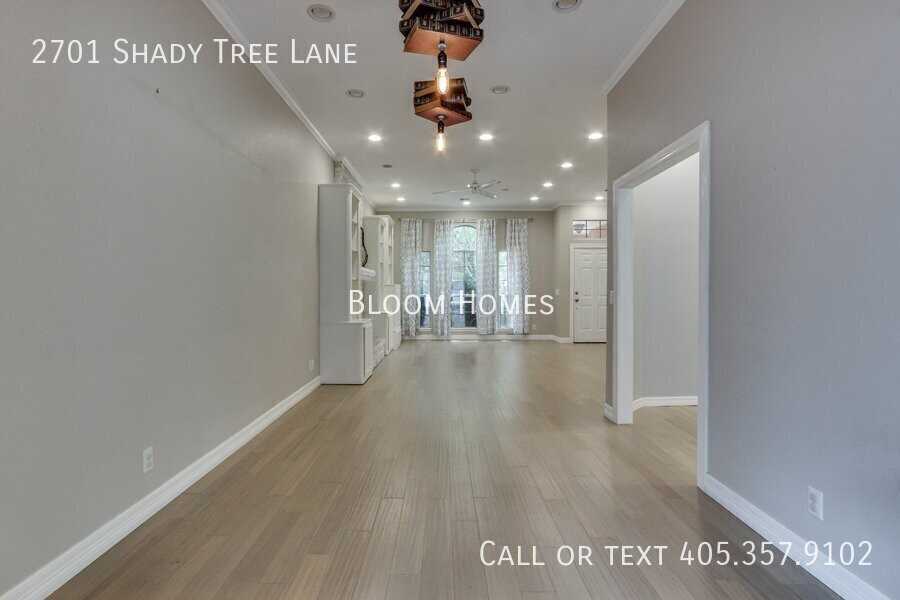 2701 Shady Tree Ln - Photo 6 of 34