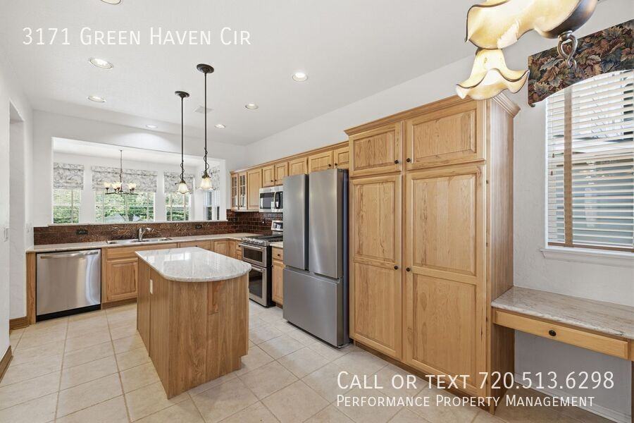 3171 Green Haven Cir - Photo 4 of 34