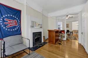featured image of 2522 N Burling St Apt 2 #2