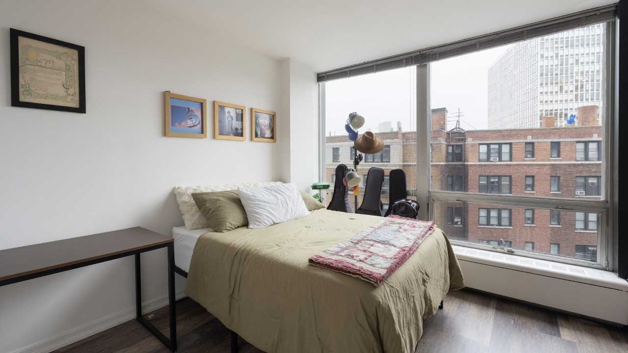 2400 N Lakeview Ave #615 - Photo 6 of 8