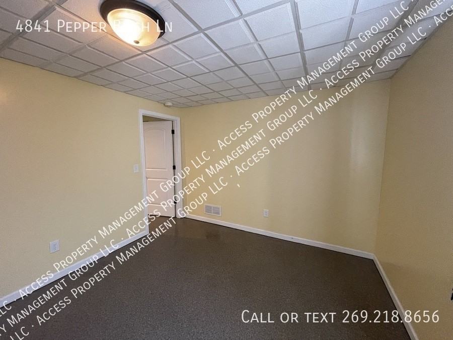 4841 Pepper Bush Ln - Photo 5 of 44