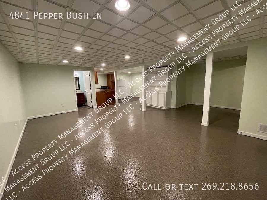 4841 Pepper Bush Ln - Photo 7 of 44
