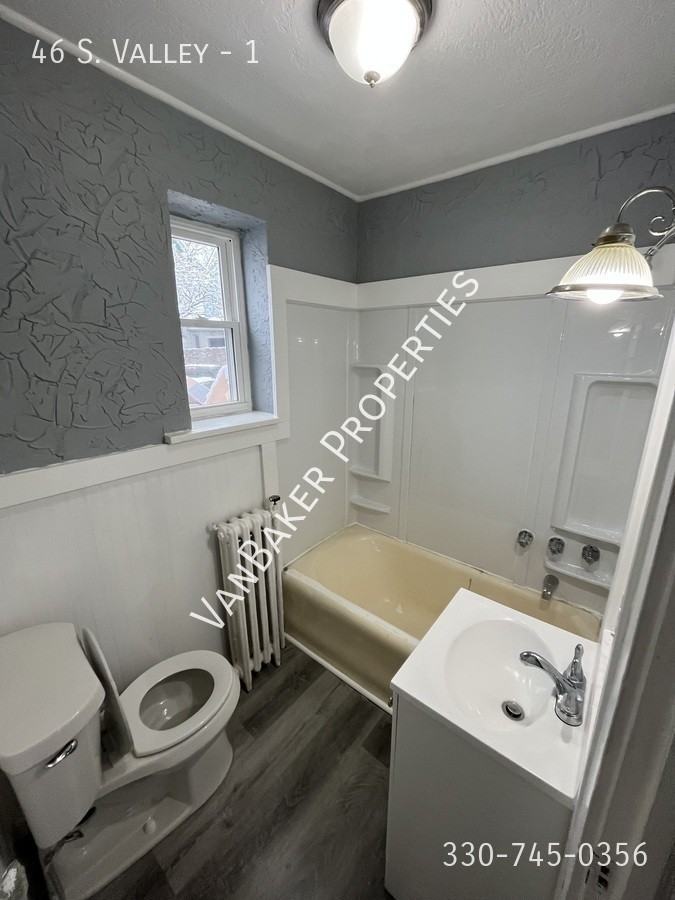 46 S Valley St #1 - Photo 4 of 7