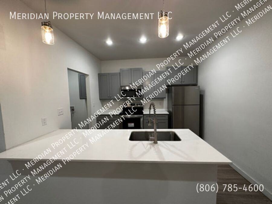 1215 N Evanston Ave - Photo 4 of 49