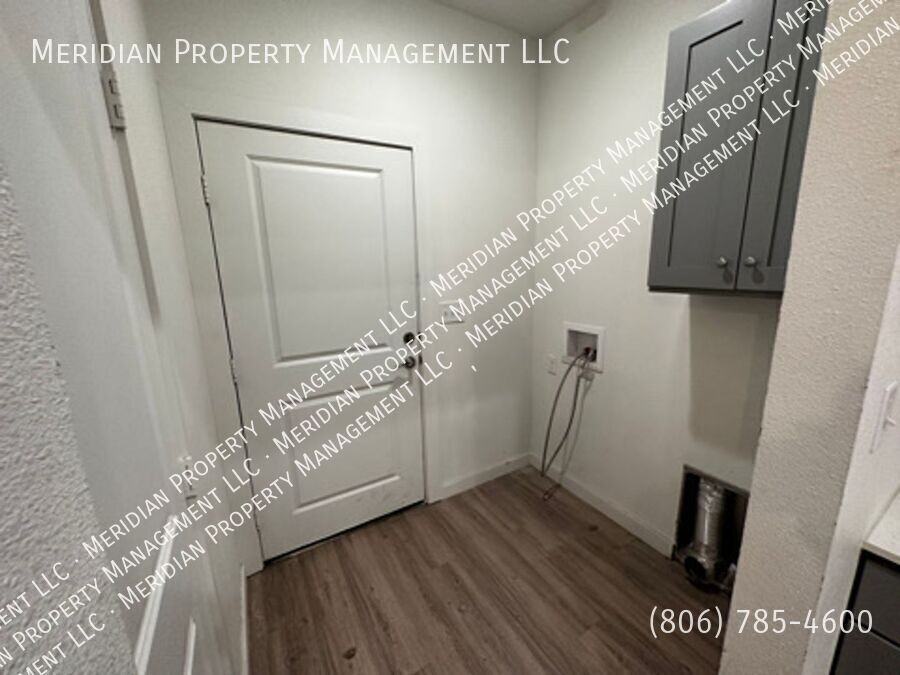 1215 N Evanston Ave - Photo 7 of 49
