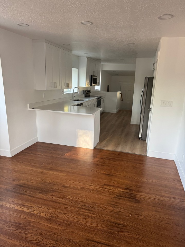 1953 S View St - Photo 2 of 18