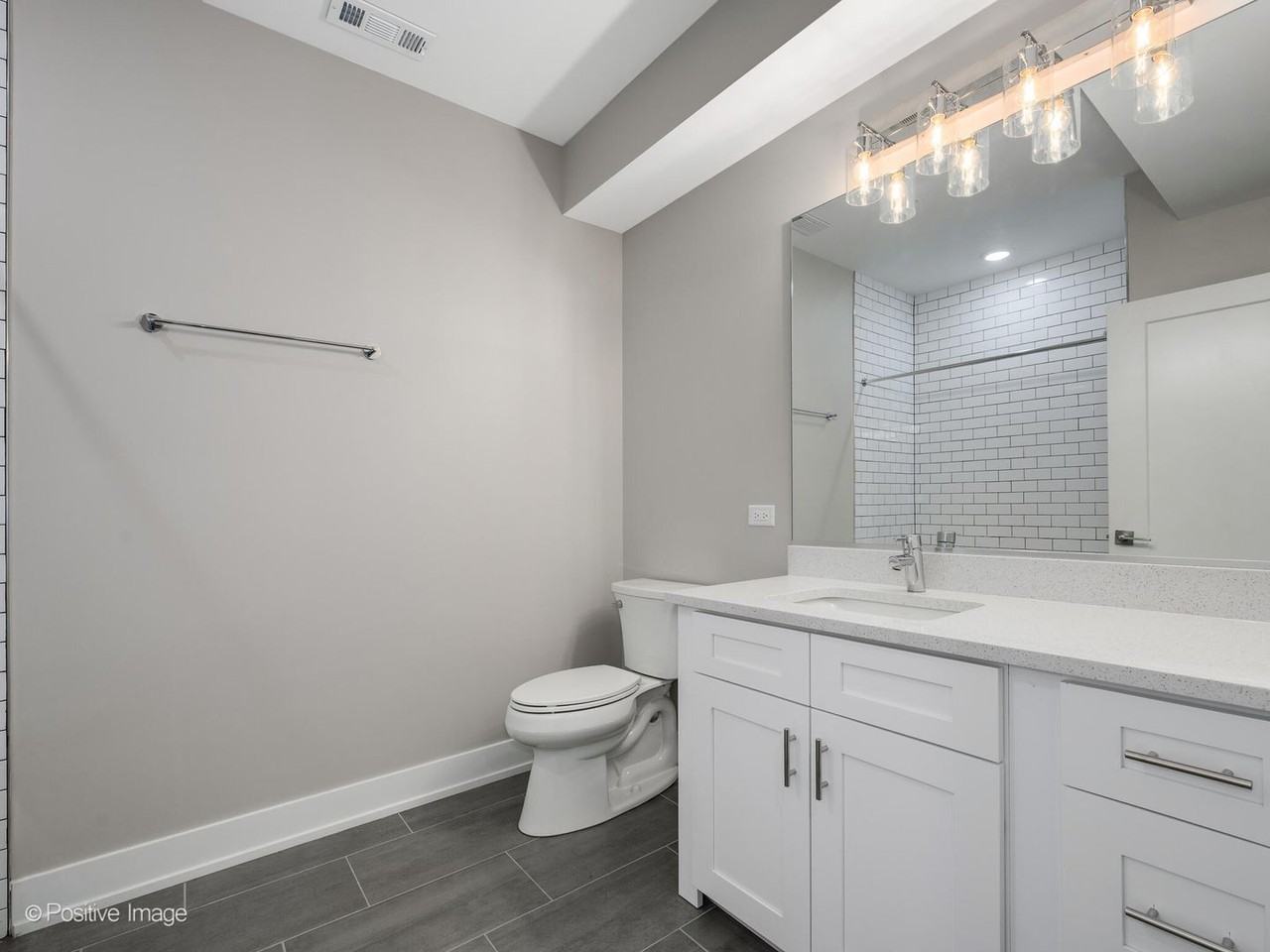 261 Washington Boulevard - Photo 7 of 30