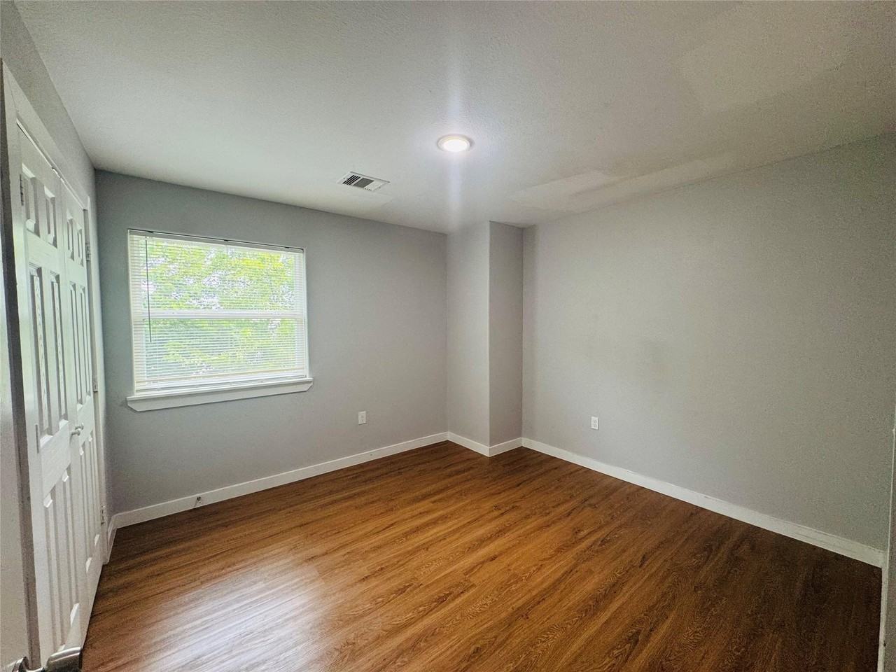 6066 Haight St #B - Photo 2 of 10