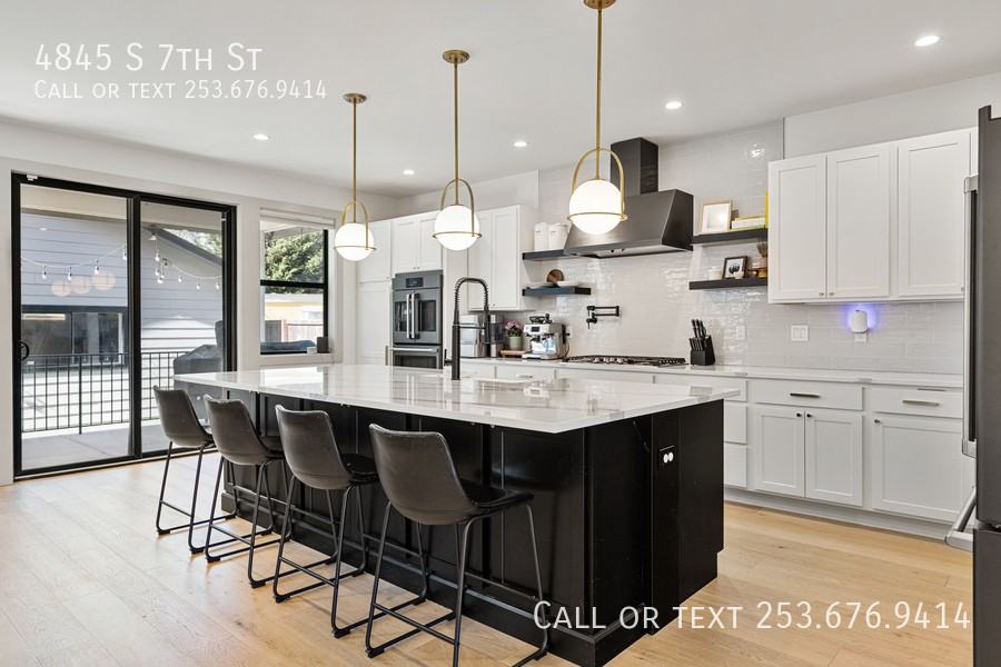 4845 S 7th St - Photo 2 of 32