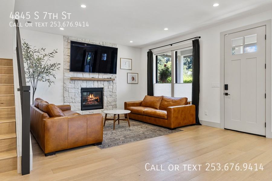 4845 S 7th St - Photo 6 of 32