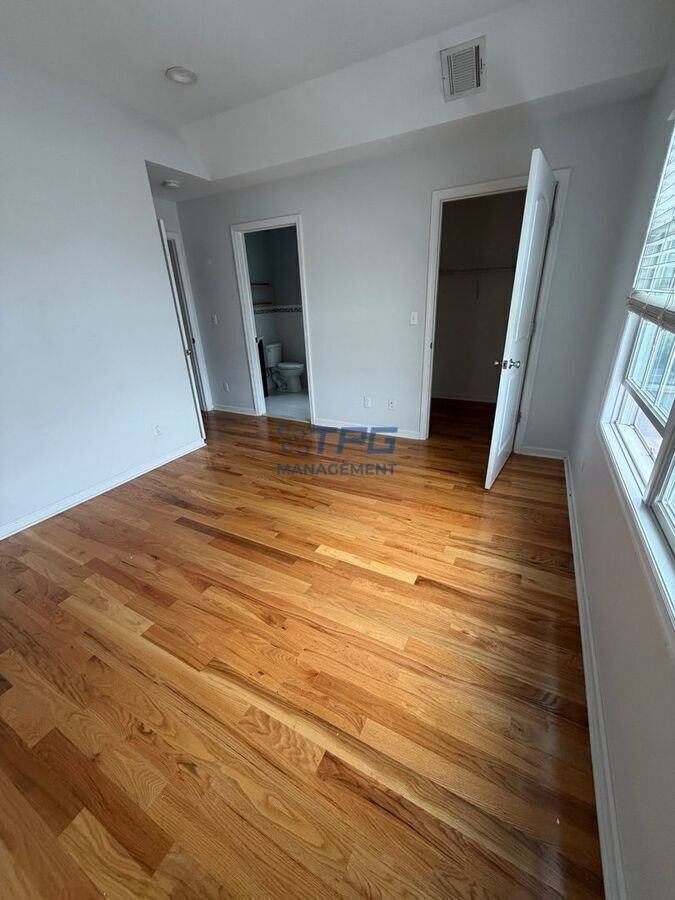 131 Bergen St #2 - Photo 5 of 14