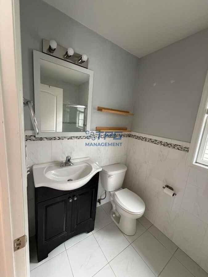 131 Bergen St #2 - Photo 7 of 14