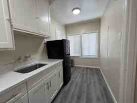 1821 6th Ave #304 - Photo 1 of 1