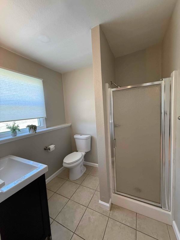 815 N Sparks St - Photo 7 of 20