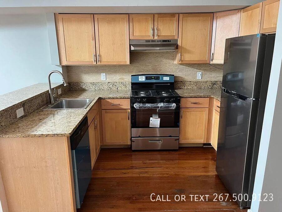 619 E Passyunk Ave #3 - Photo 2 of 8