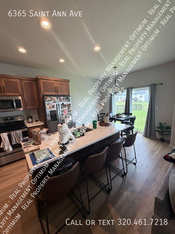 6365 Saint Ann Ave - Photo 7 of 35