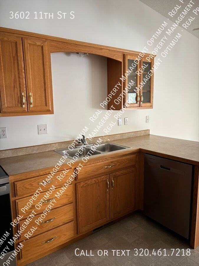 3602 11th St S - Photo 5 of 33