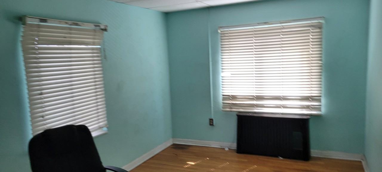 11 W Hampden Ave #302 - Photo 5 of 7