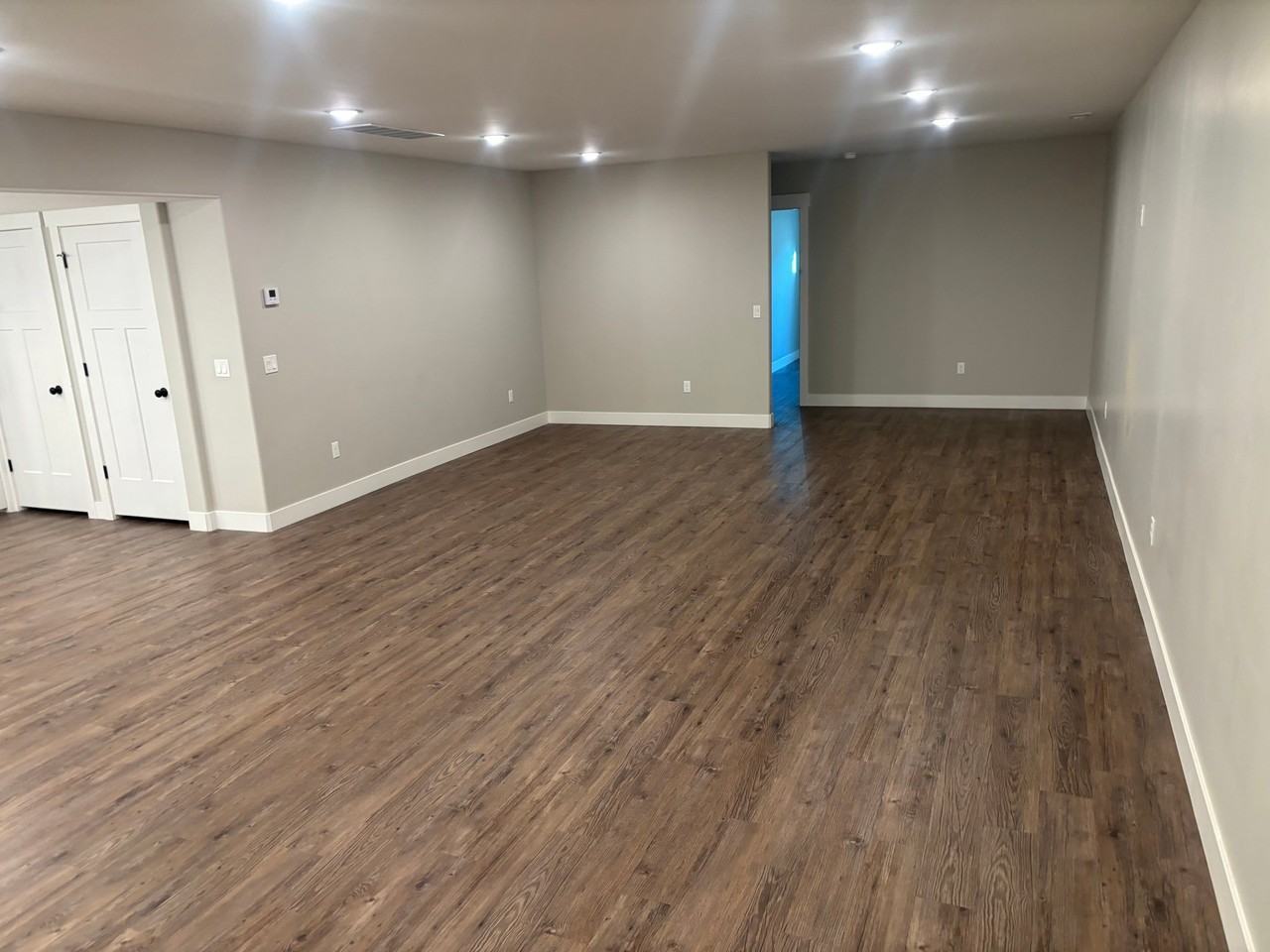 1138 Ne - Photo 3 of 9