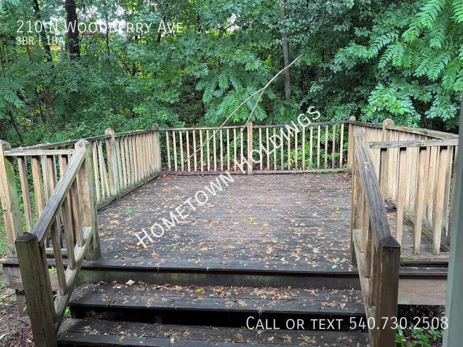 210 N Woodberry Ave - Photo 3 of 22