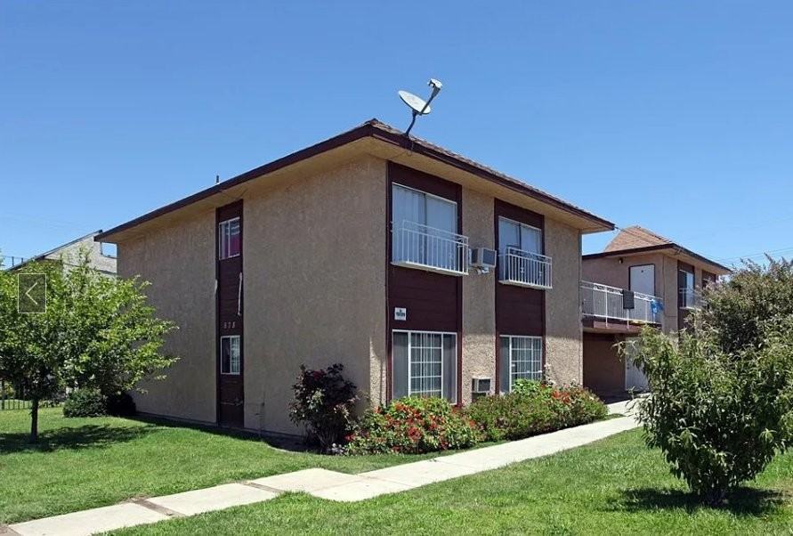 678 Del Rosa Pl #D - Photo 2 of 12