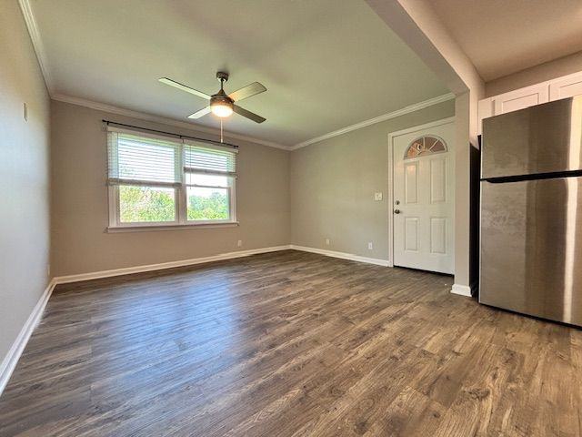 1614 Cypress Dr #9 - Photo 4 of 15