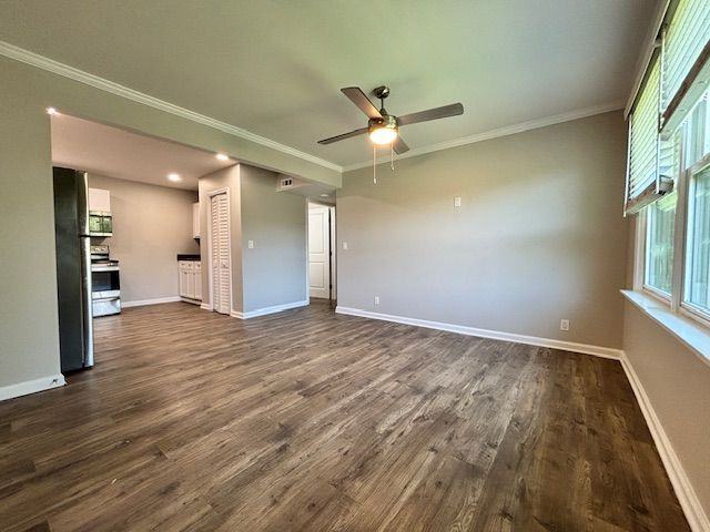 1614 Cypress Dr #9 - Photo 6 of 15