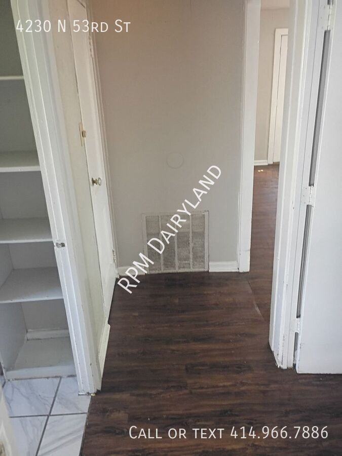 4230 N 53rd St - Photo 5 of 6